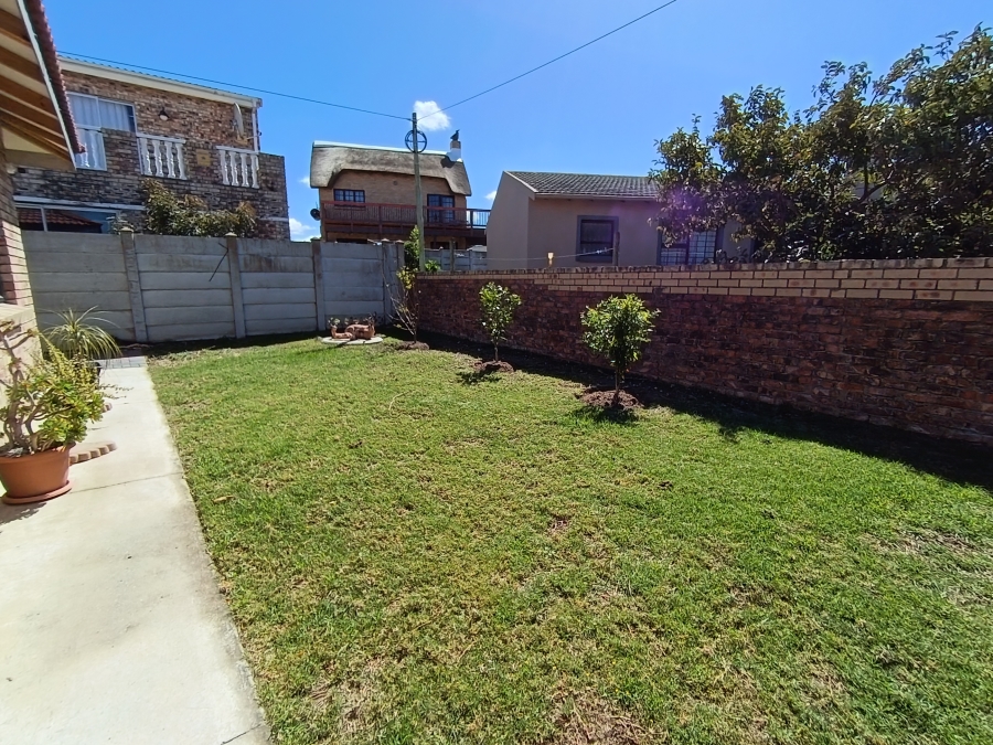 3 Bedroom Property for Sale in Wavecrest Eastern Cape